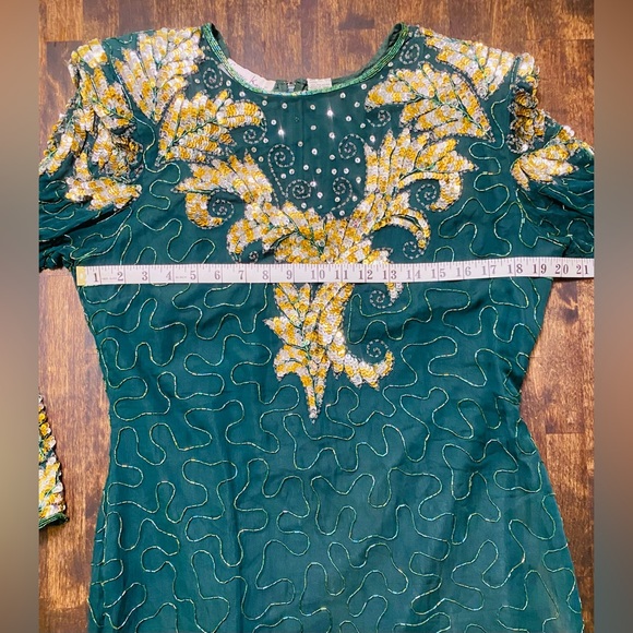 Vintage Green and Gold sparkly gown - Picture 13 of 15